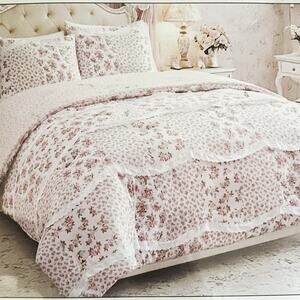 NEW Shabby Chic 3 Piece Reversible Comforter Set - Pink White Floral, Queen Size